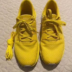 Nobull yellow runners women’s size 9